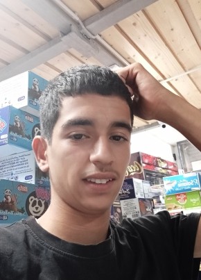Adem Lalmi из Biskra 18 лет