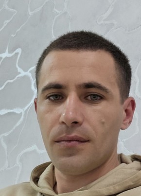 Дмитрий из Нового Оскола 34 года