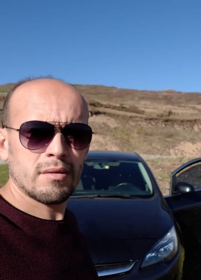 Fatih, 36, Malta, Mosta