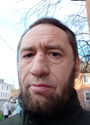 Руслан из Петрозаводска 49 лет