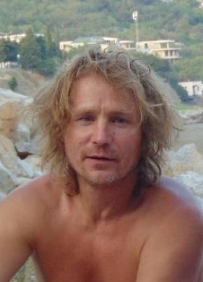 Саша, 49, Россия, Ялта