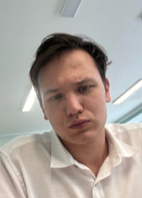 Егор из Казани 18 лет