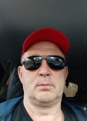 Максим из Узловаи 51 год