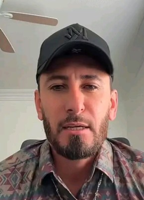 Alejandro из Medellín 33 года