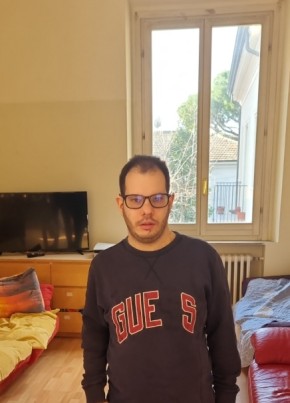 Giampiero Junior, 35, Italy, Rimini