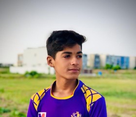 Adil bhatti, 18 лет, لاہور