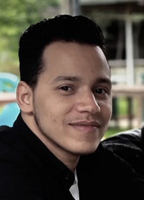 Mahmoud Hiraidy из İstanbul 22 года