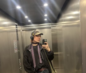 Misha, 18, Saint Petersburg