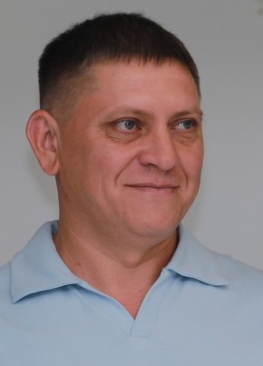 Константин из Бийска 44 года
