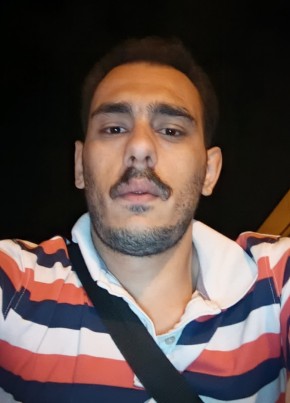 Burak из Kayseri 28 лет