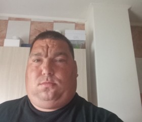 Daniel, 39, Bacau