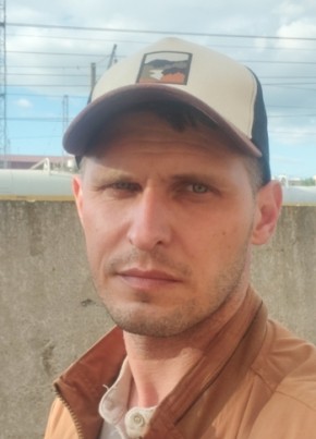 Денис из Тольятти 36 лет