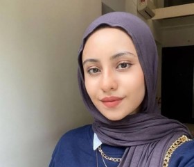 Alaa, 23, Alexandria