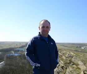 Юрий, 38 лет, Свердловськ