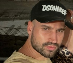 Marco, 31, Milano