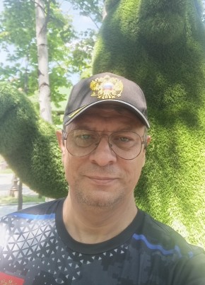 Леонид из Хабаровска 53 года