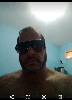 Edinho, 43, República Federativa do Brasil, Rio de Janeiro