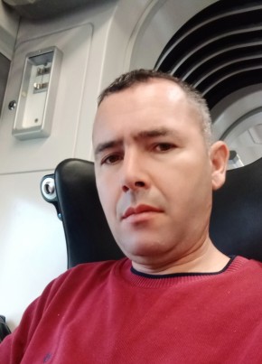 Mourad, 41, People’s Democratic Republic of Algeria, Algiers