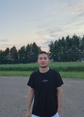 Xasan Karamatov из Казани 23 года