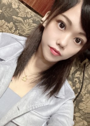 綵萱, 22, China, Taipei