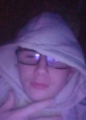 Chris, 18, United States of America, Russellville