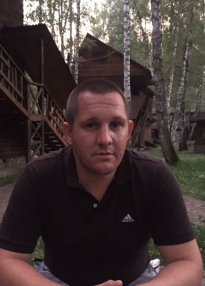 Олег, 36, Россия, Обь