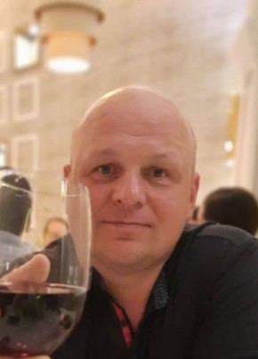 Михаил из Москвы 51 год