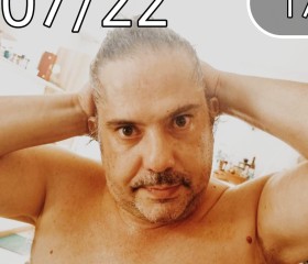 Giuseppe, 49, Cagliari