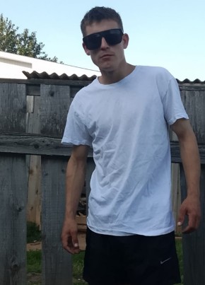 Aleksey, 24, Russia, Naberezhnyye Chelny