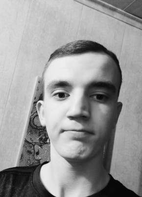 Александр, 19, Россия, Омск