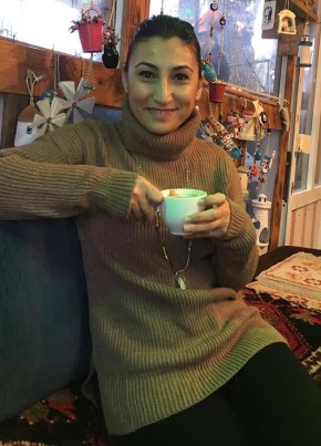 Azara из Strasbourg 37 лет