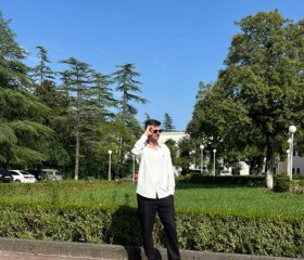 Luka, 19, Kutaisi