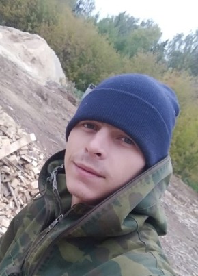 Владимир, 26, Россия, Излучинск