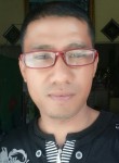 Riyan, 40, Surabaya