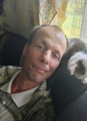 Юрий из Бийска 43 года