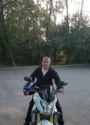 Дима из Королёва 44 года