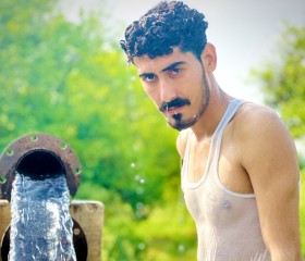 Joni bhi, 19, Kamar Mushani