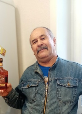 Рустам из Ульяновска 64 года