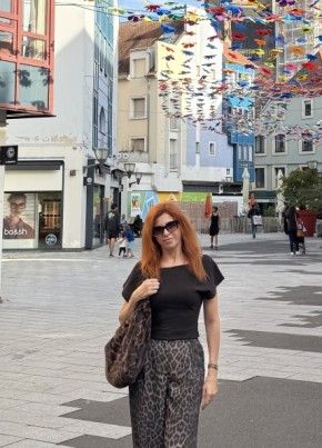 Mary из Saint-Louis 49 лет