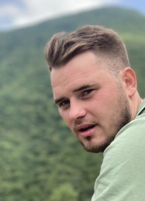 Юрий из Нахабино 32 года