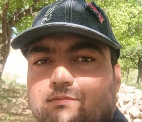 تنها, 18, Stockholm