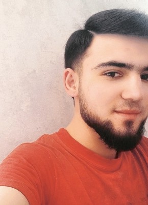 Миша из Казани 22 года