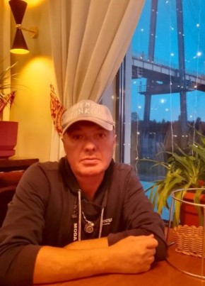 Виктор из Воскресенска 54 года
