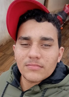 Vitor из Campo Mourão 18 лет