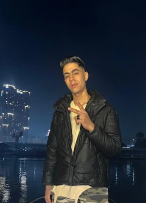 علي زكي из القاهرة 22 года
