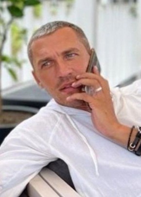 Дмитрий из Москвы 46 лет