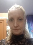 Oksana, 45, Saint Petersburg
