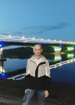 Алекс, 39, Россия, Киров (Кировская обл.)