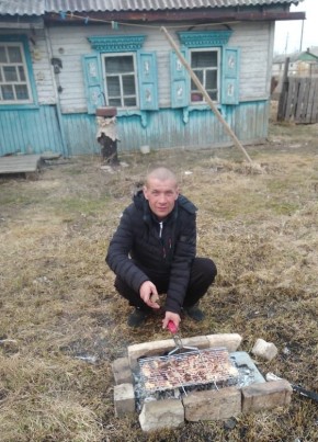 Виктор, 41, Россия, Михайловка (Приморский край)