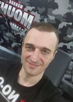 Sergey Zverev, 44, Russia, Moscow